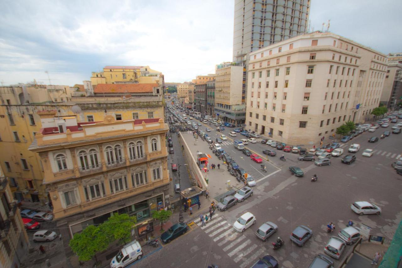 La Lepre Felice-Bovio Hotel เนเปิลส์ ภายนอก รูปภาพ