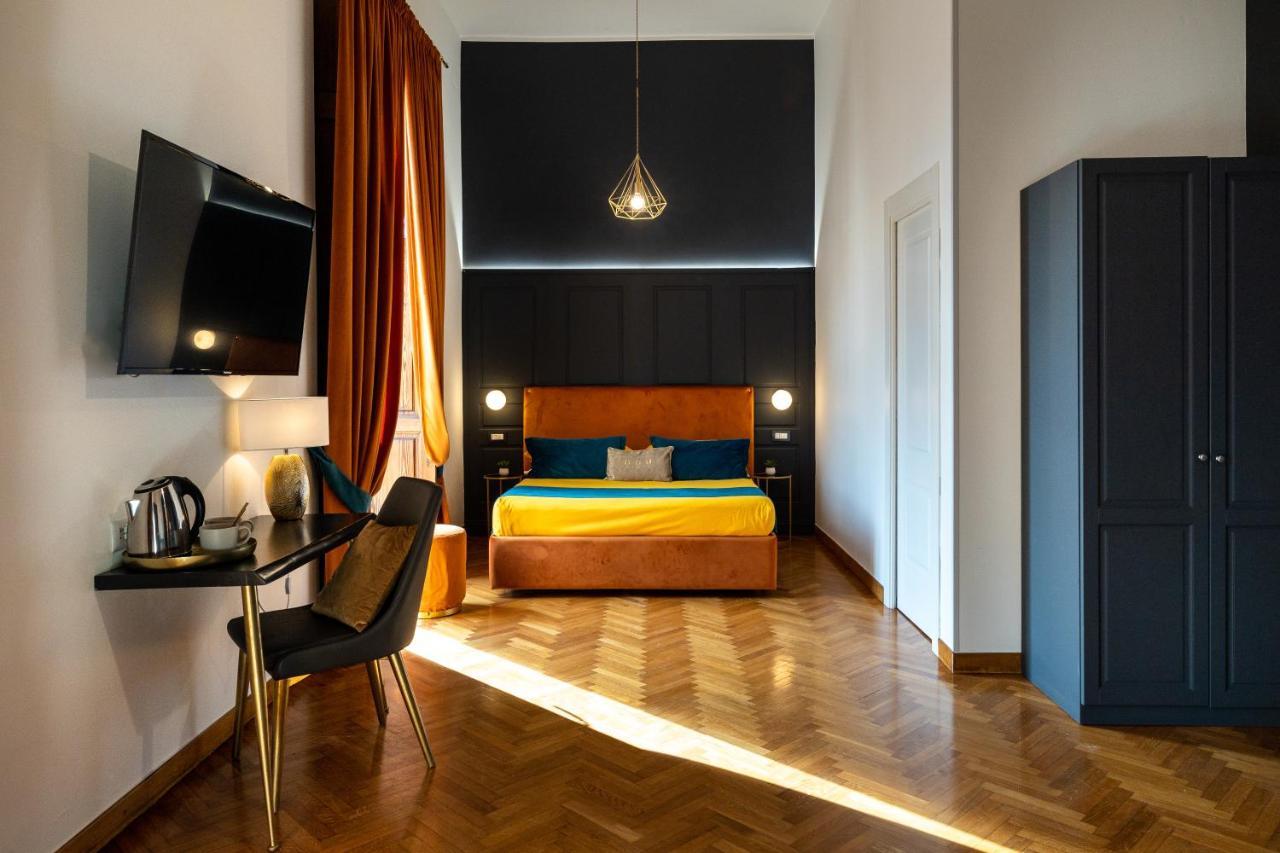 La Lepre Felice-Bovio Hotel เนเปิลส์ ภายนอก รูปภาพ