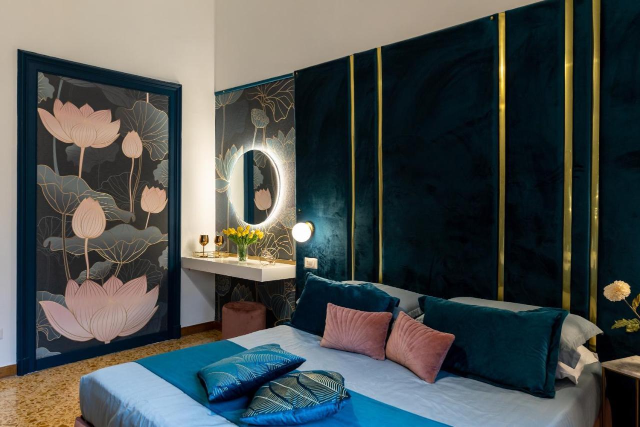 La Lepre Felice-Bovio Hotel เนเปิลส์ ภายนอก รูปภาพ