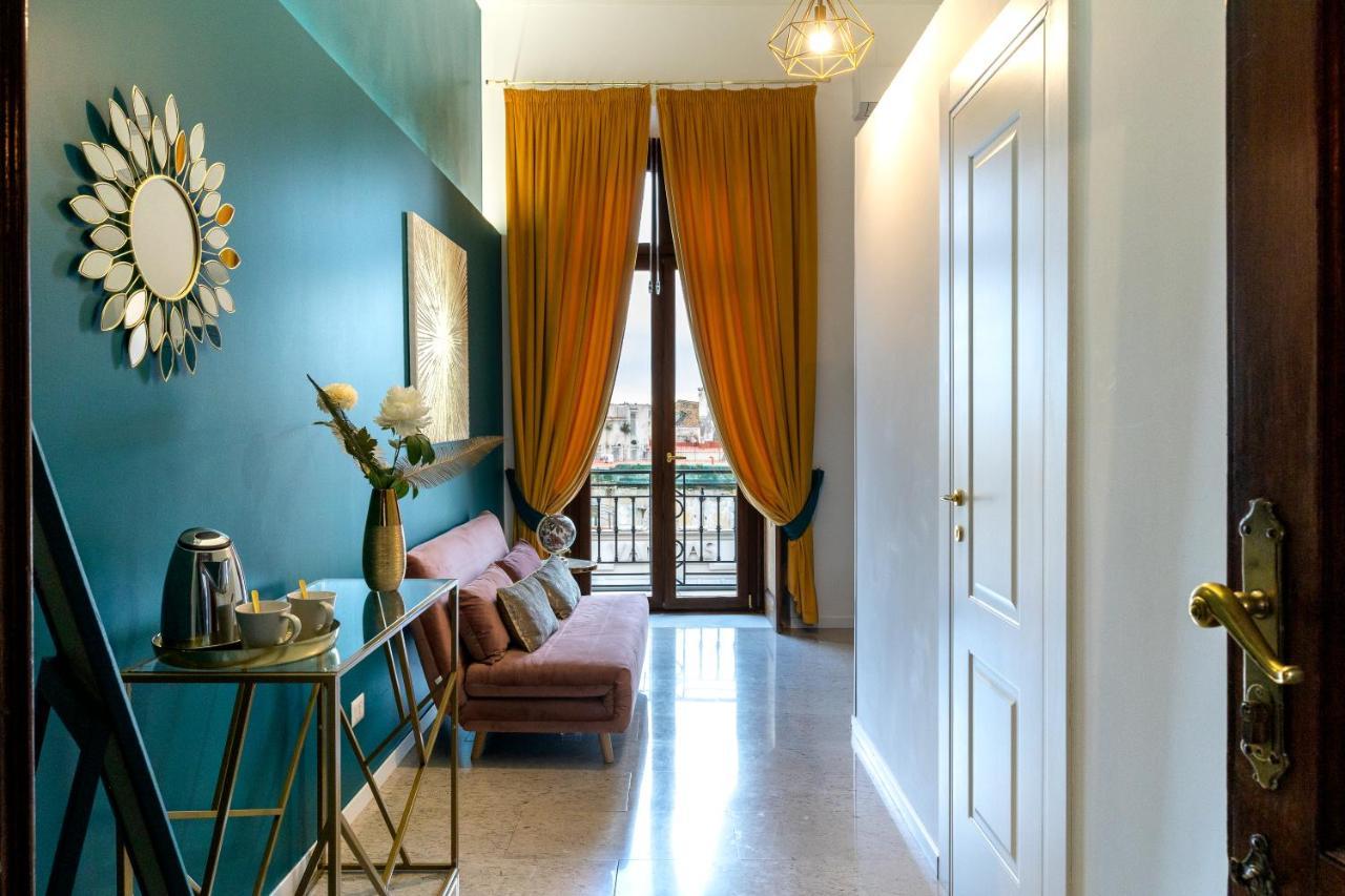 La Lepre Felice-Bovio Hotel เนเปิลส์ ภายนอก รูปภาพ