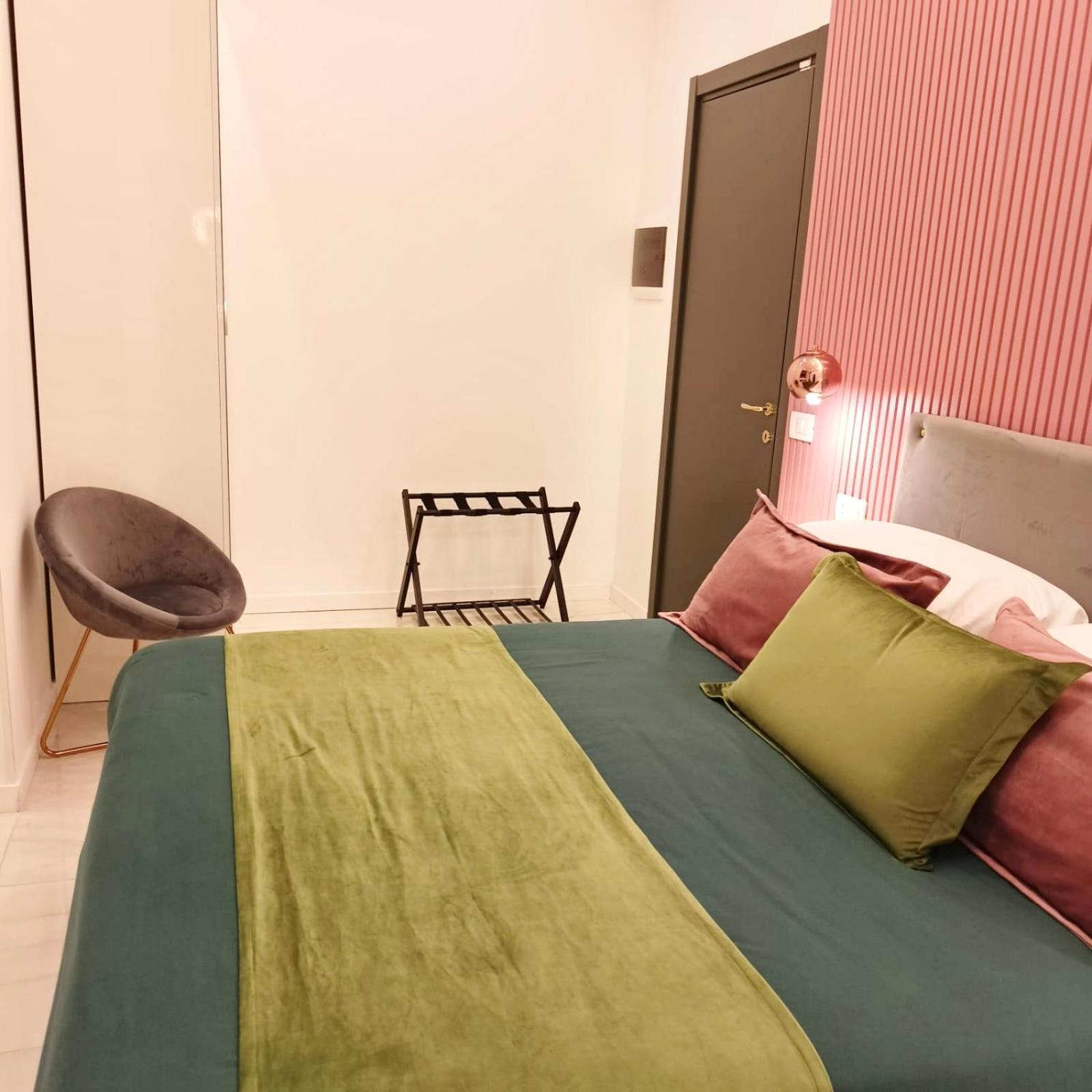 La Lepre Felice-Bovio Hotel เนเปิลส์ ภายนอก รูปภาพ